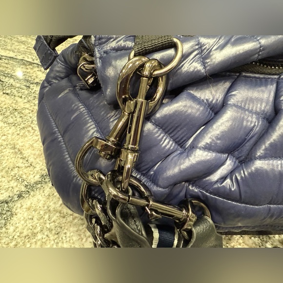 Think Royln Stylish Navy Blue Quilted Handbag/Crossbody - Picture 8 of 11